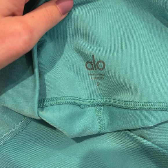 Alo Yoga high waisted biker shorts - Picture 7 of 7